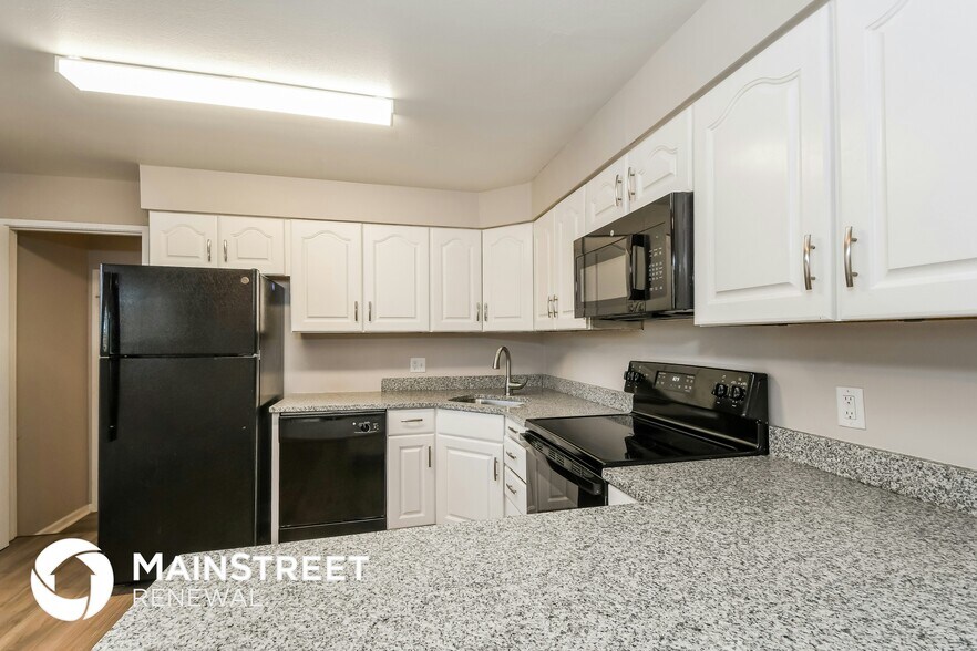 Building Photo - 10341 Trask Dr