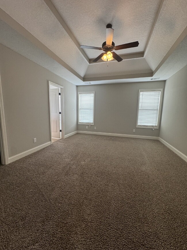 Building Photo - 206 Tudor Pl