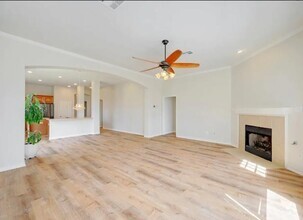 Building Photo - 2316 Village View Loop