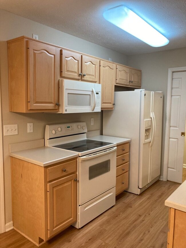 Building Photo - 106 Walnut Trace Cir
