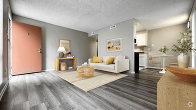 Building Photo - Villas on 76th