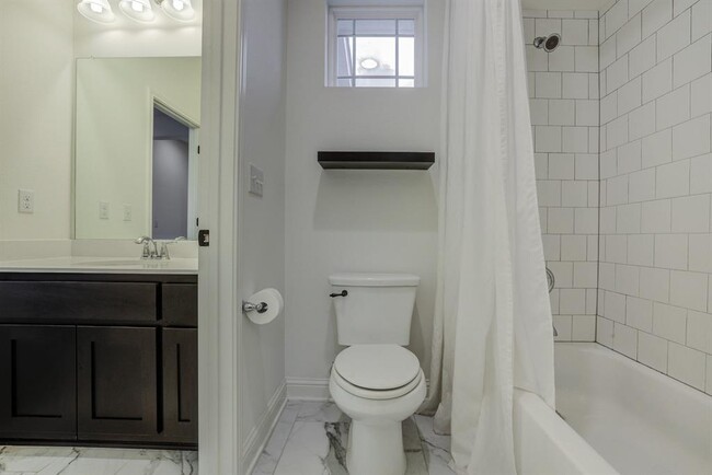 Building Photo - 4808 Globe Mallow Dr