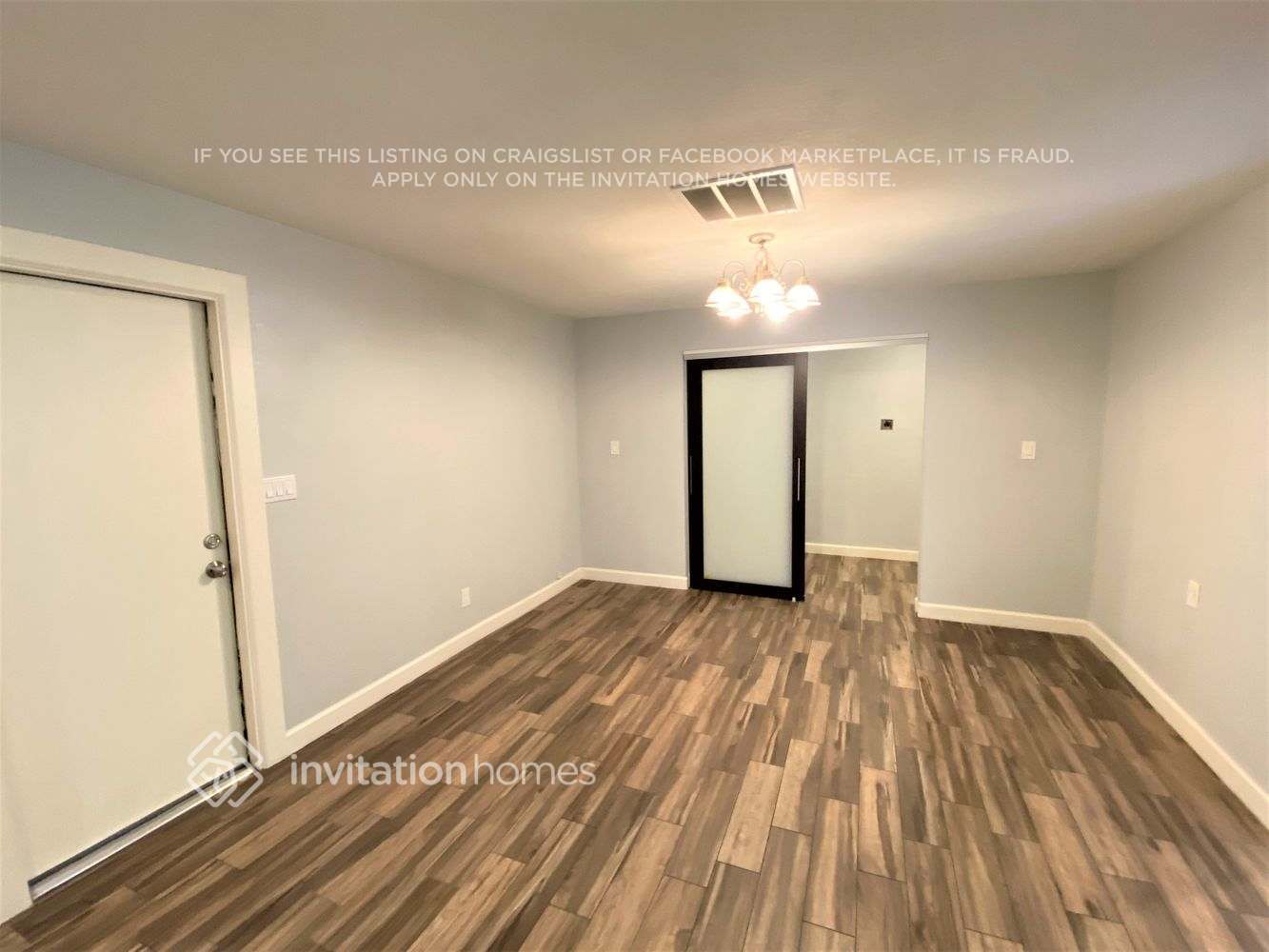 Building Photo - 6102 S Parkside Dr