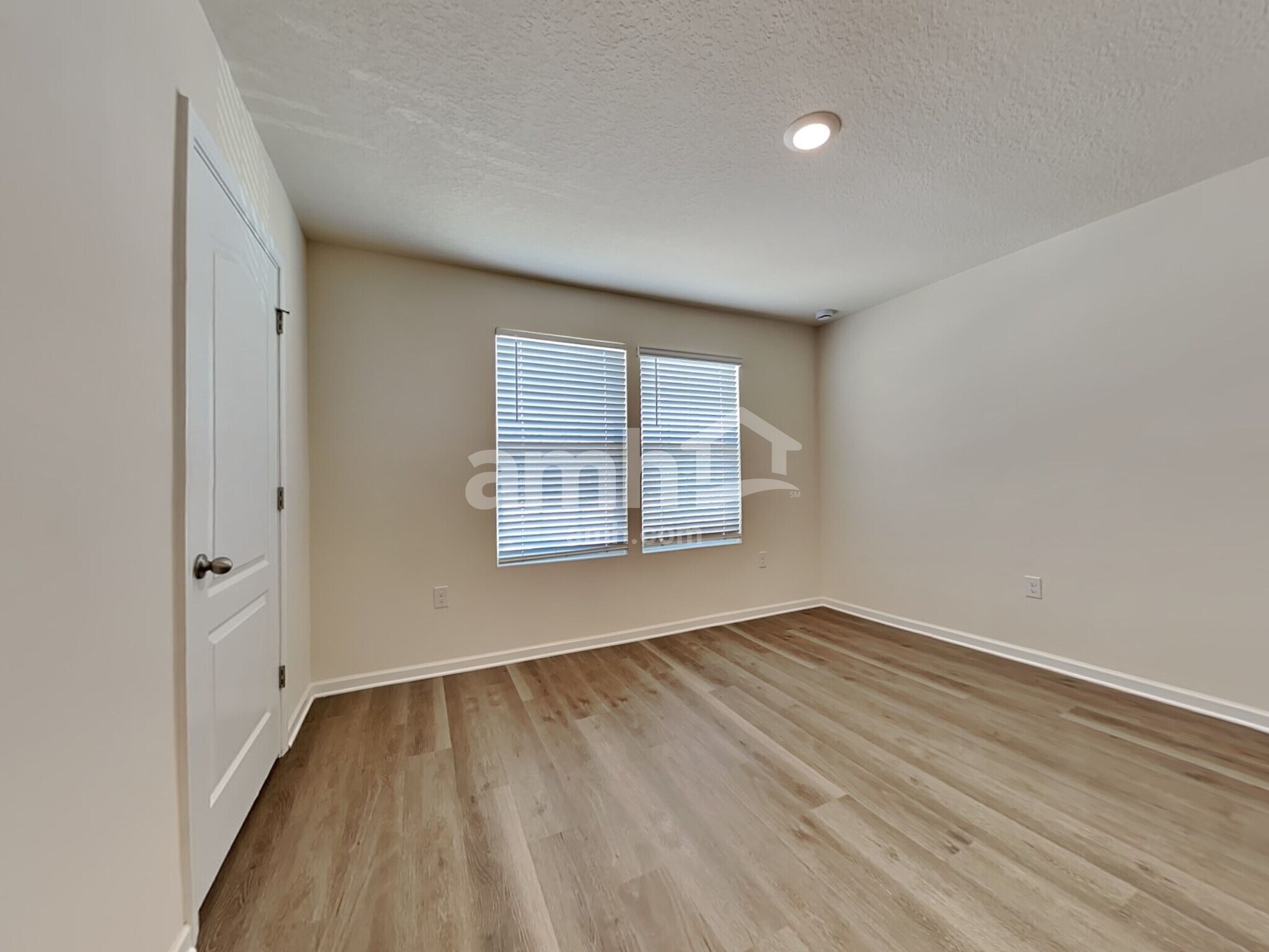 Building Photo - 22 N Hamilton Springs Rd