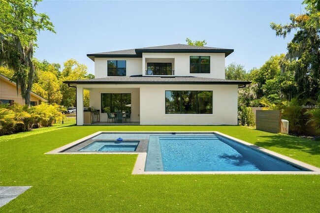 Building Photo - 6564 Lagoon St