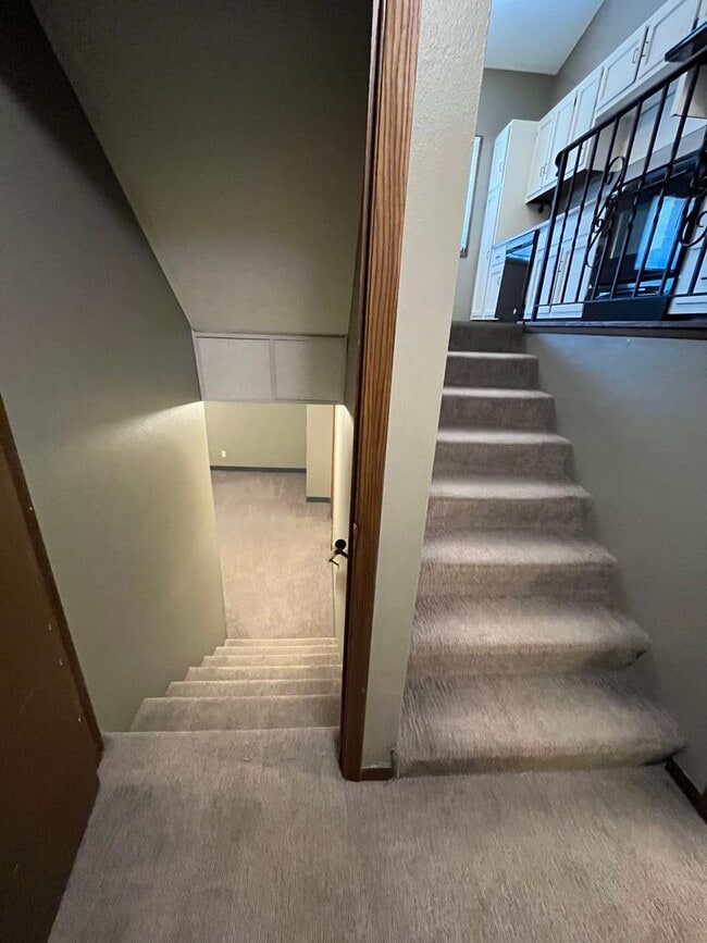 Building Photo - 2 Bed/2 Bath Townhome For Rent in South Sioux Falls!!