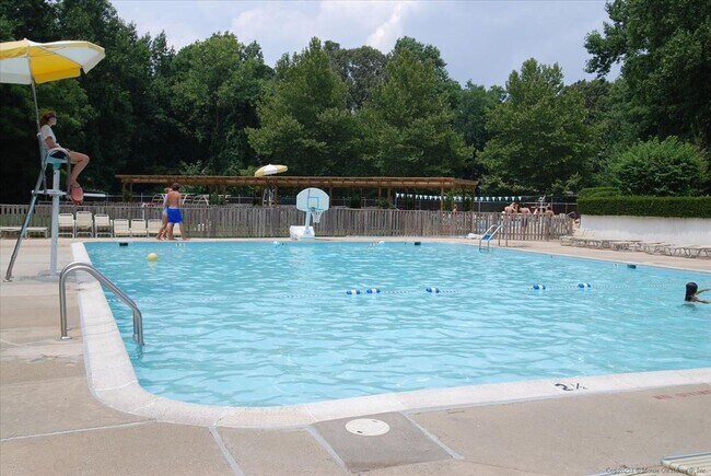 Building Photo - INCREDIBLE 6BR Home in Cabin John. Priced ...