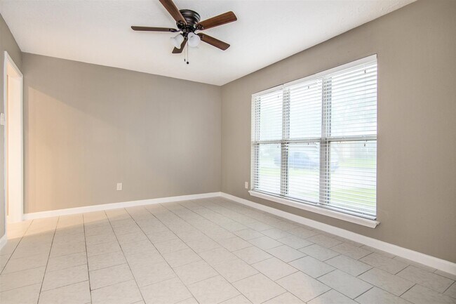 Building Photo - 4327 Lucian Ln