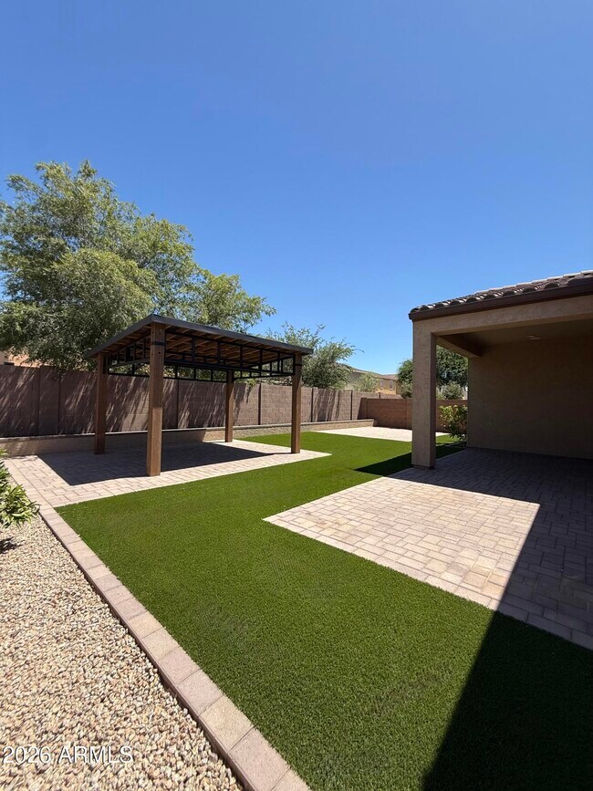 Building Photo - 3824 Fiestaflower Ln