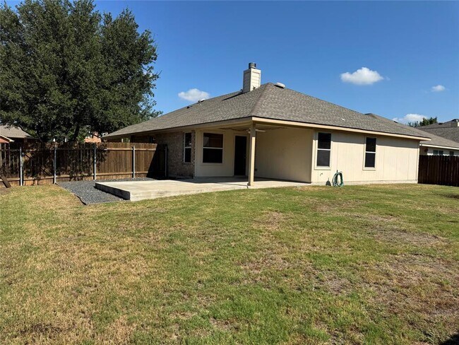 Building Photo - 4128 Veiled Falls Dr