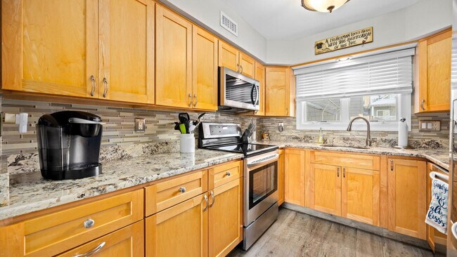 Building Photo - 224 Boardwalk-SI ID1309012P