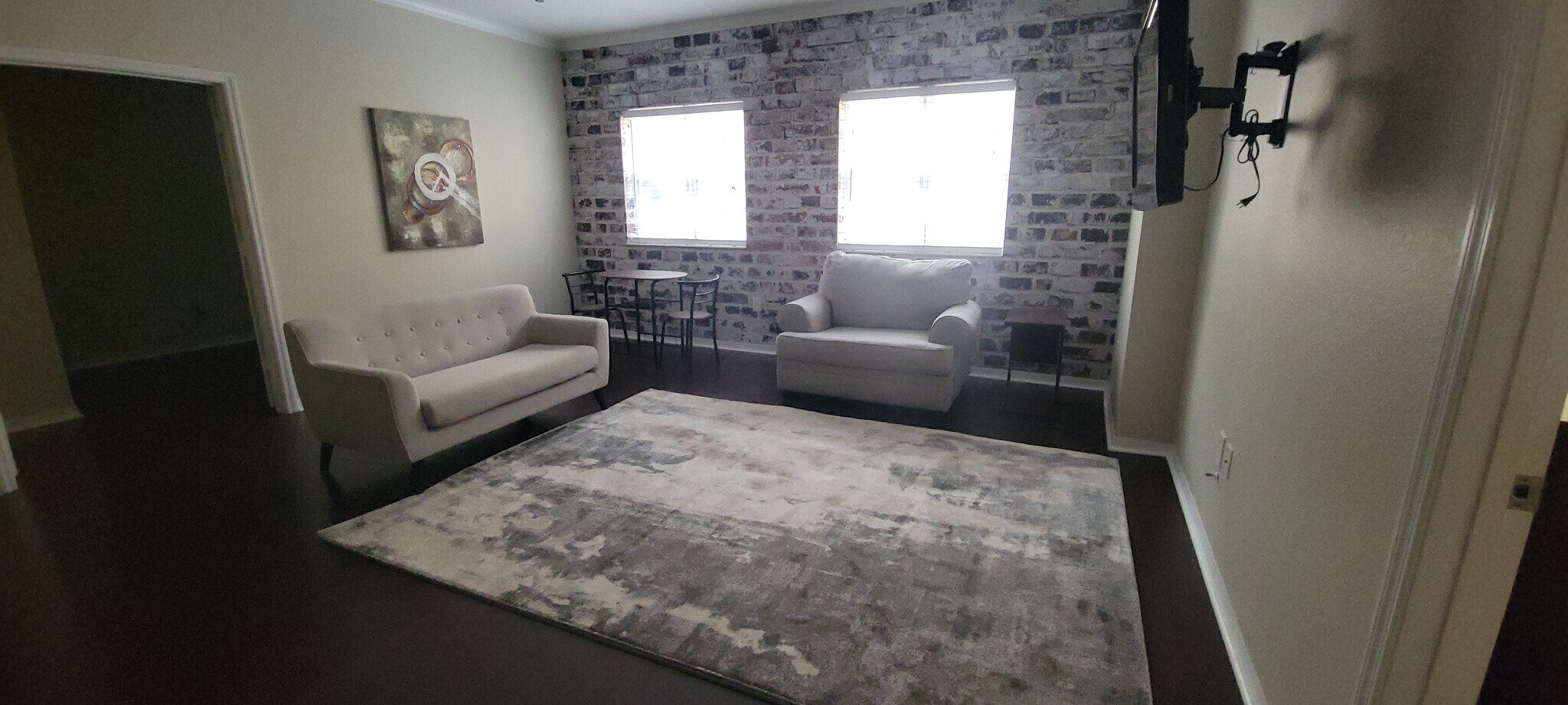 Building Photo - 1064 N Tamiami Trl