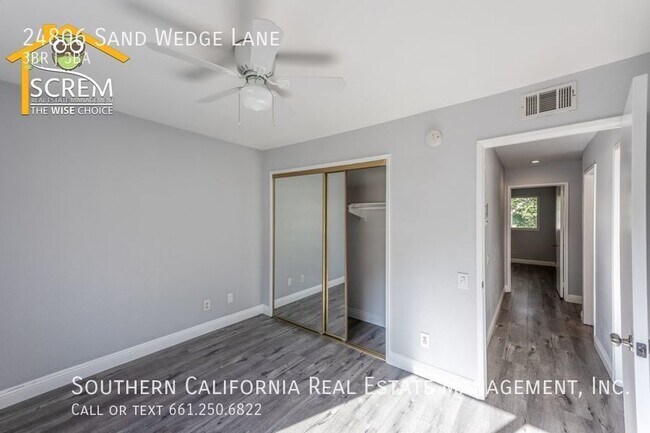 Building Photo - Three bedroom Townhome at Valencia Fairways