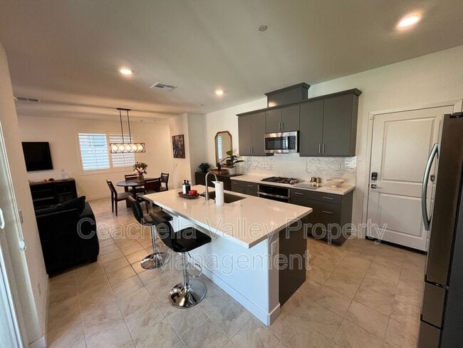 Building Photo - 76279 Cambridge Dr