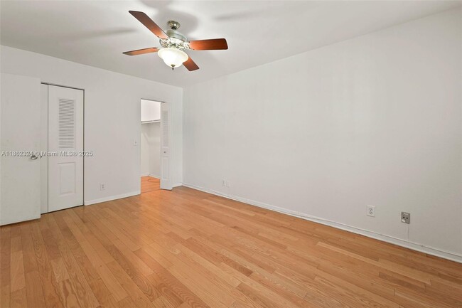 Building Photo - 7911 Camino Cir