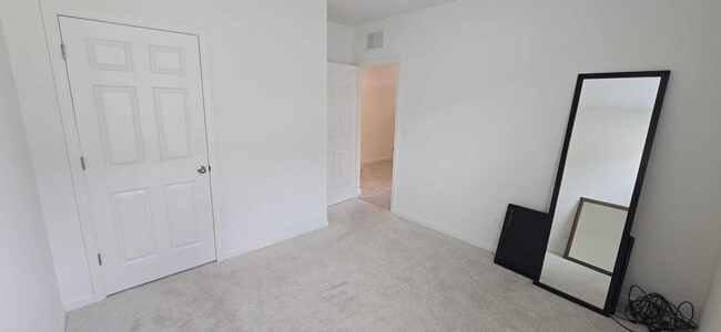 Building Photo - 528 Seafoam Cir