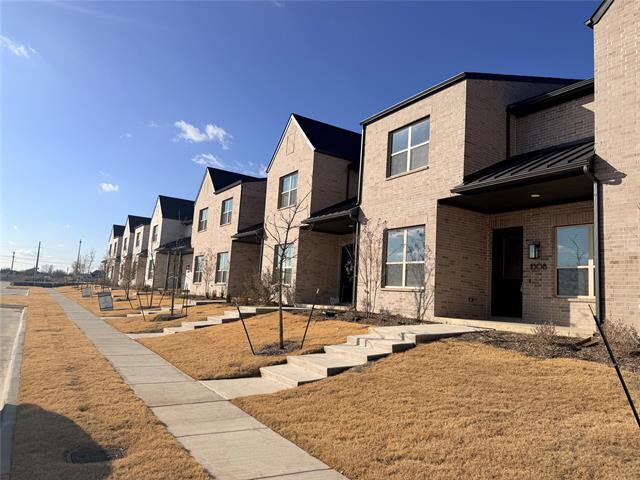 Building Photo - 1308 Arkansas Spgs St