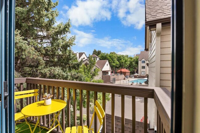 Building Photo - 6380 S Boston St