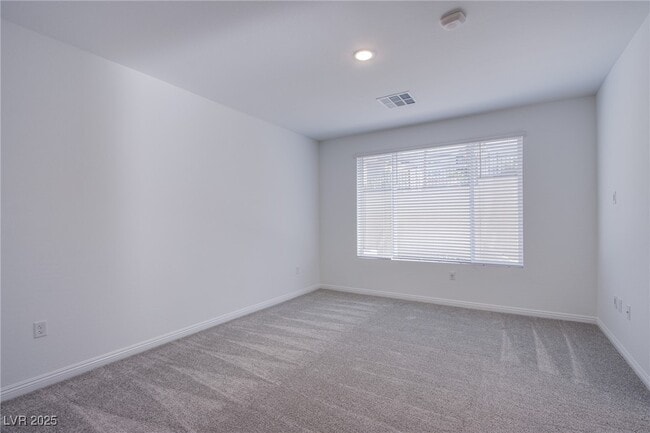 Building Photo - 2555 Hampton Rd