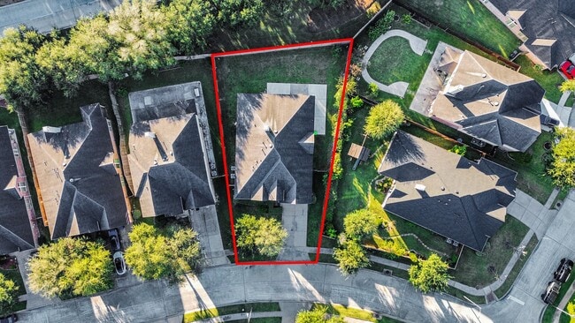 Building Photo - 2003 Sequoia Trail Ln