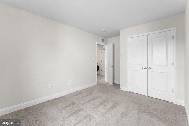 Building Photo - 8418 Kendall Ct