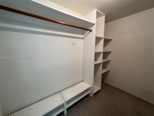 Building Photo - 1111 Crandon Blvd