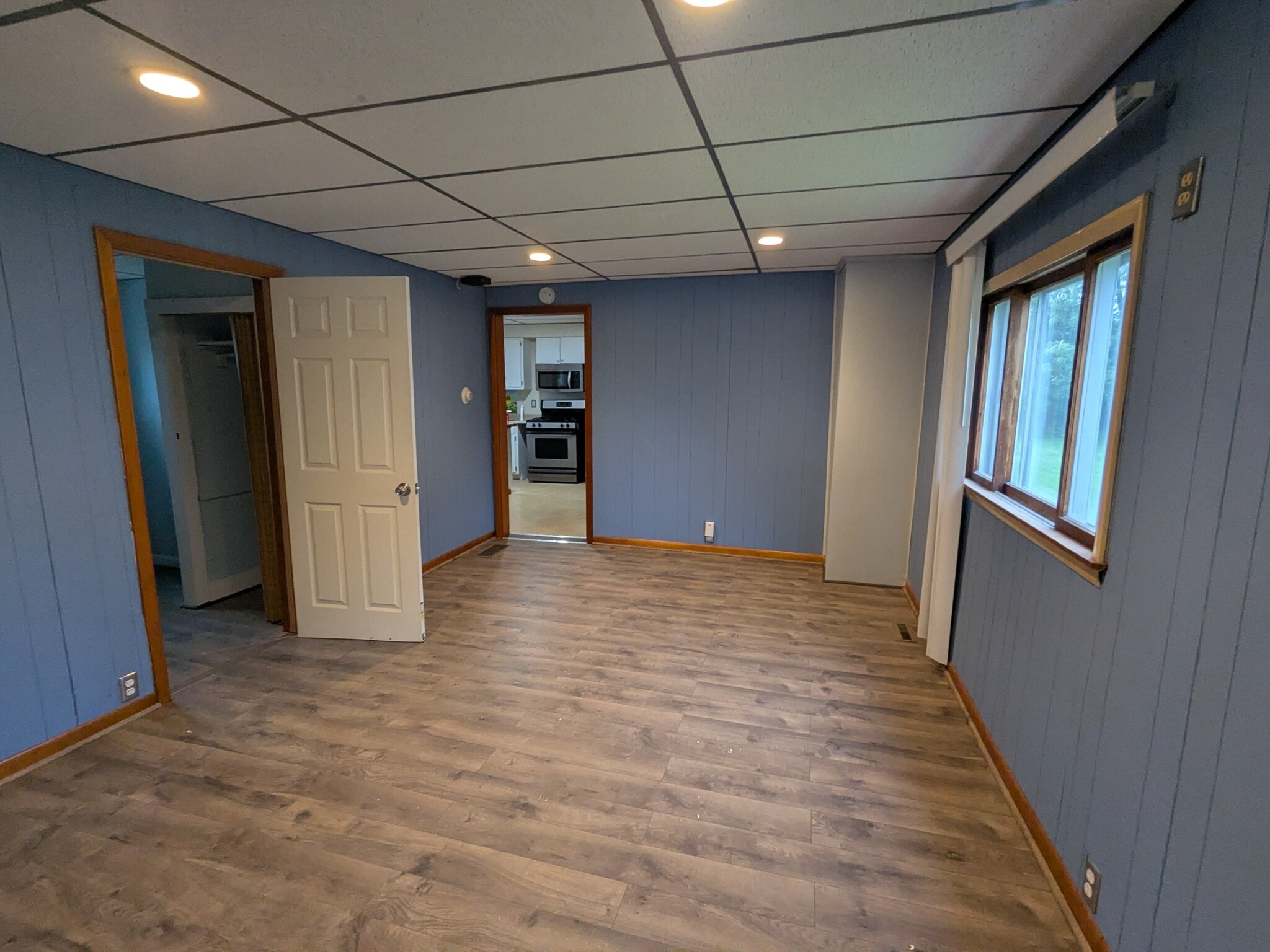 Living Room/Dining Room - 218 Alaska St