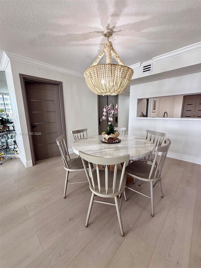 Building Photo - 5757 Collins Ave