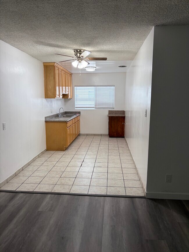 Building Photo - 14017 Dicky St