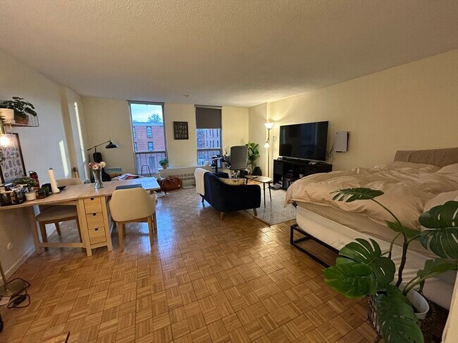 Building Photo - 44 Washington St