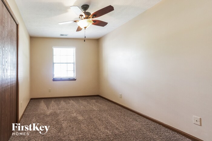 Building Photo - 8240 Parsley Ln