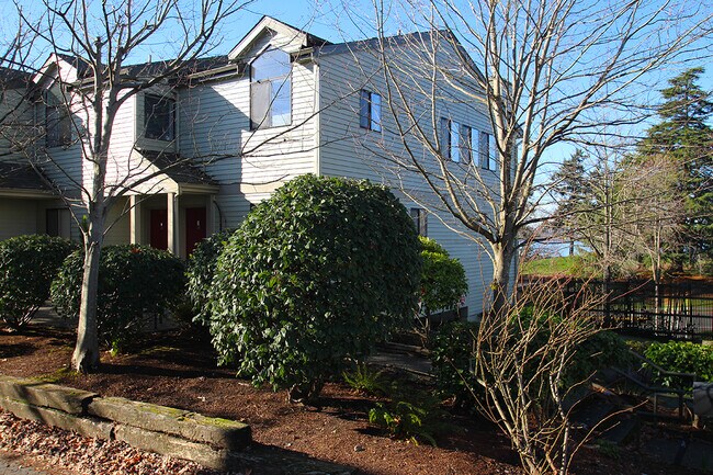 Building Photo - 15 4th Ave.