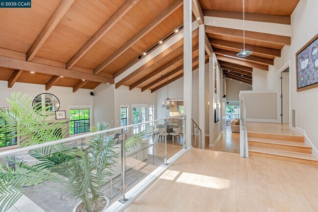 Building Photo - 1108 Howard Hls Rd