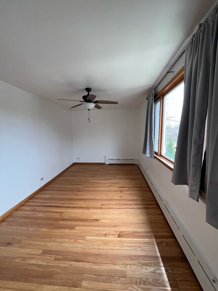 Building Photo - 12517 Elm St