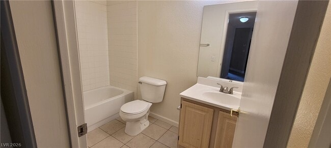 Building Photo - 5125 W Reno Ave