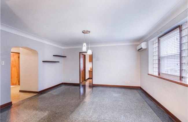 Building Photo - 6000 Arendes Dr