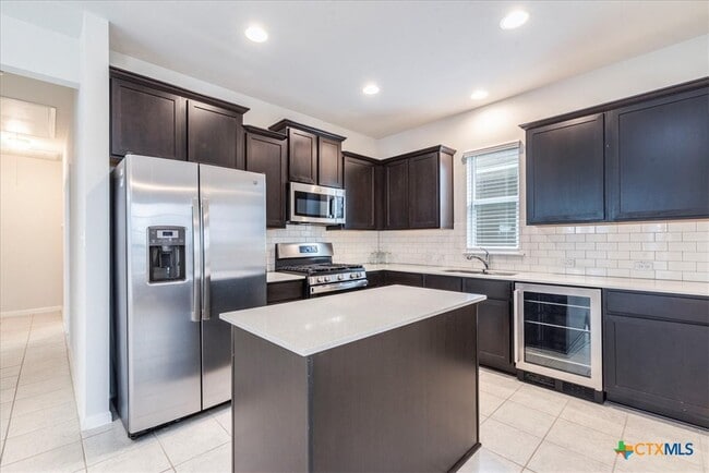 Building Photo - 360 Spiny Lizard Ln