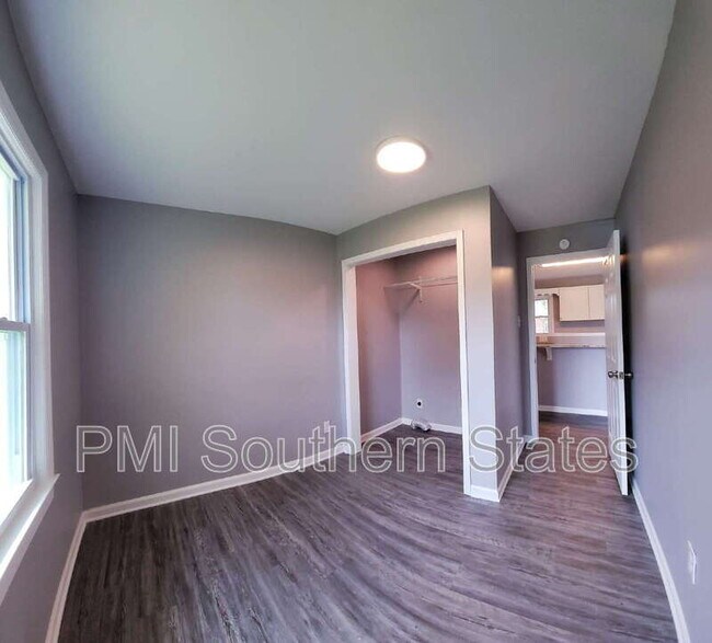 Building Photo - 104 Madison Cir