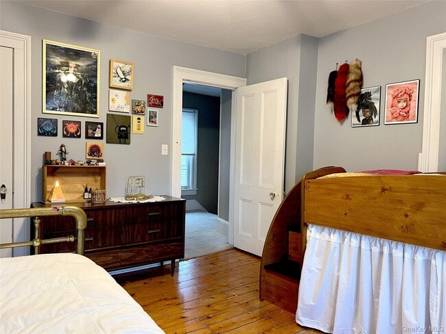 Building Photo - 369 Verplanck Ave