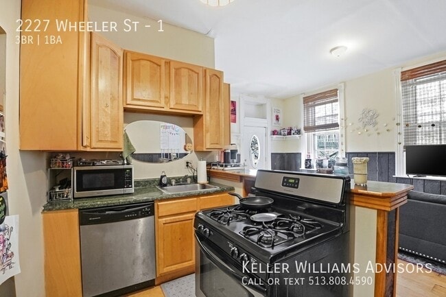 Building Photo - 2227 Wheeler St
