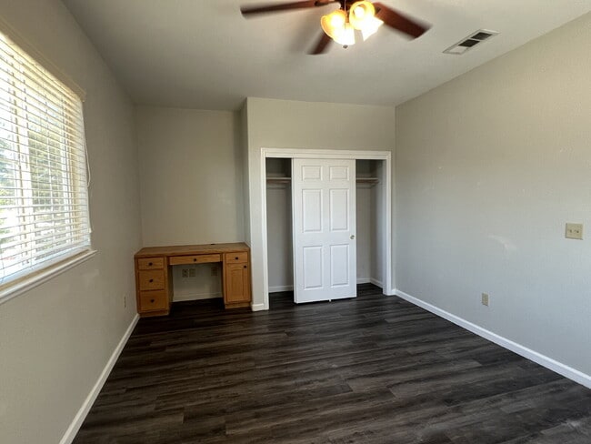 Building Photo - Merced: $1649 2 bedroom 2 bath with off st...