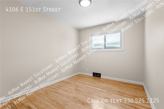 Building Photo - 4106 E 151st St