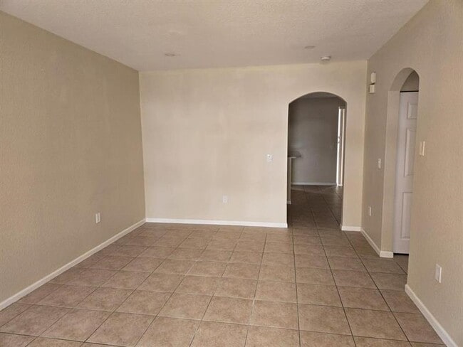 Building Photo - 8433 SW 25th Ct