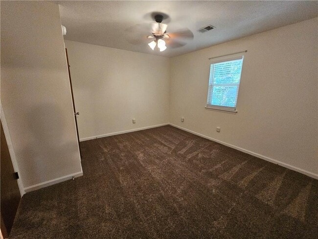 Building Photo - 2460 Washington St