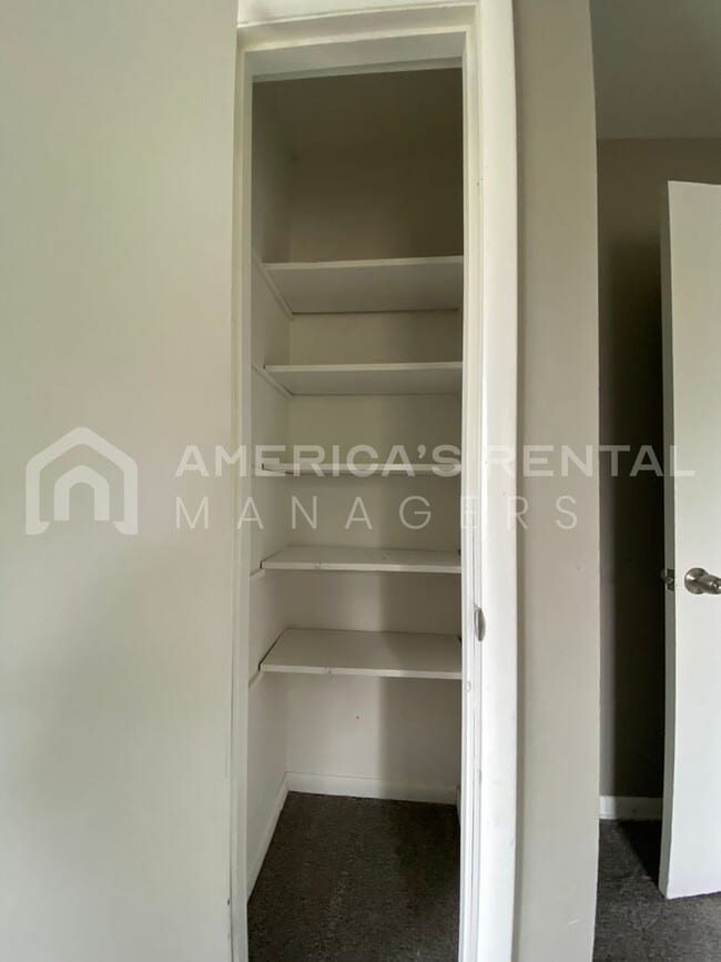 Building Photo - Home for Rent in Birmingham!!! Available t...