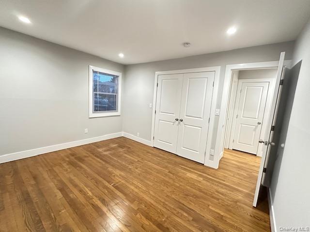 Building Photo - 219 Manorhaven Blvd