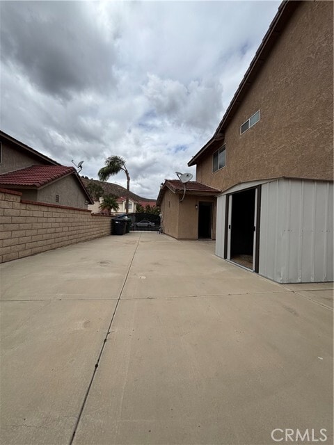 Building Photo - 17092 Whispering Brook Way