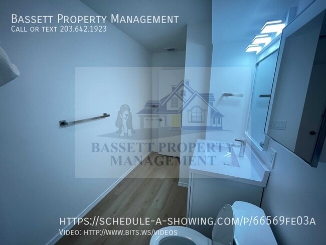 Building Photo - 30 Stoneycrest Dr