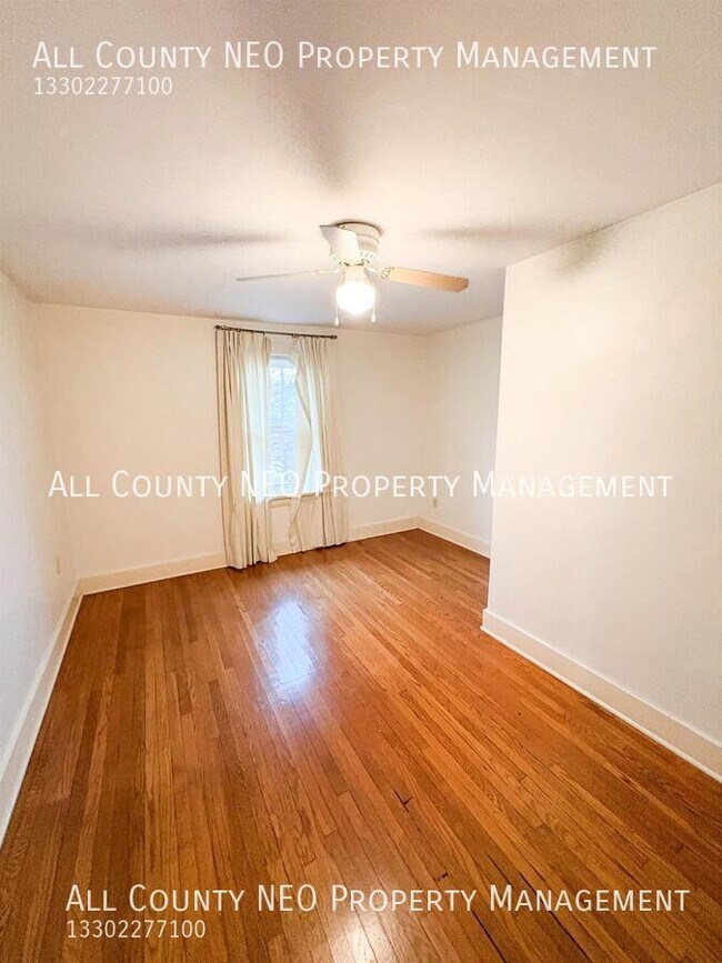 Building Photo - 1051 Brown St