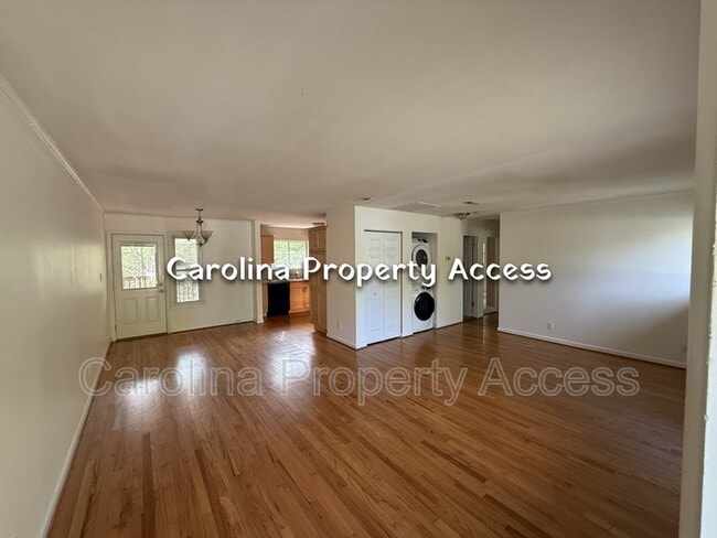 Building Photo - 103 Sue Ann Ct